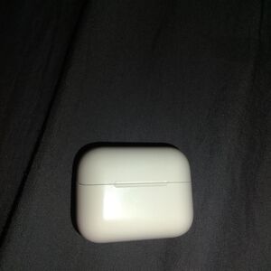 White Wireless Earbuds Case